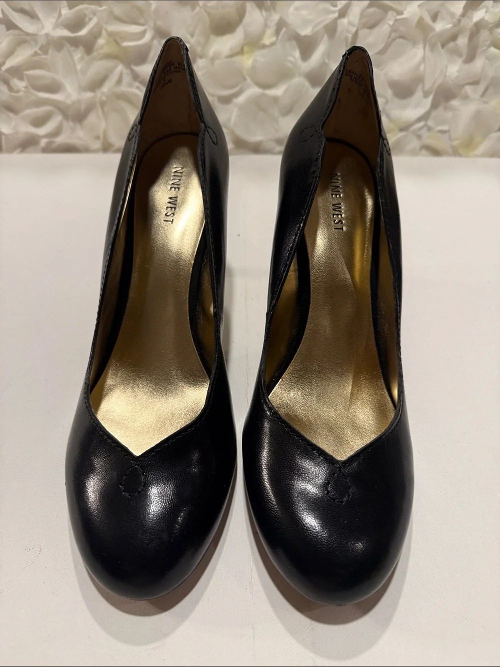 Nine West Black Leather Heeled Pumps with Gold Insole